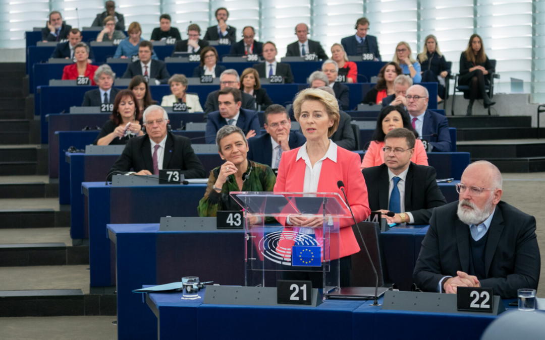 Mimi Jakobsen: Statsministeren kryber i skjul